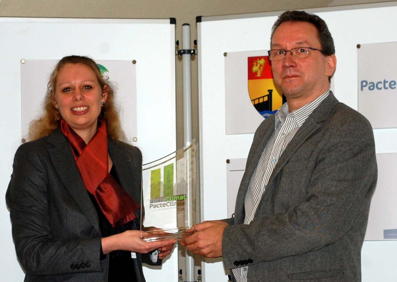 Carole Dieschbourg avec Marco Albert, bourgmestre de Stadtbredimus