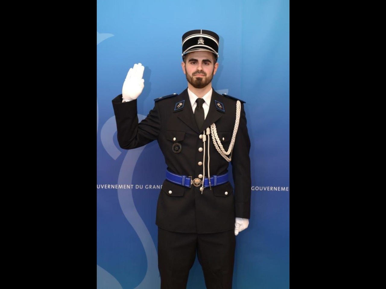 Assermentation d'un membre du cadre policier
