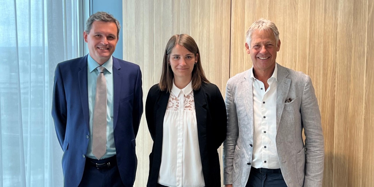 (de g. à dr .) Marc Weis, coordinateur SPJ; Marie-Anne Leick; Henri Kox, ministre de la Sécurité intérieure