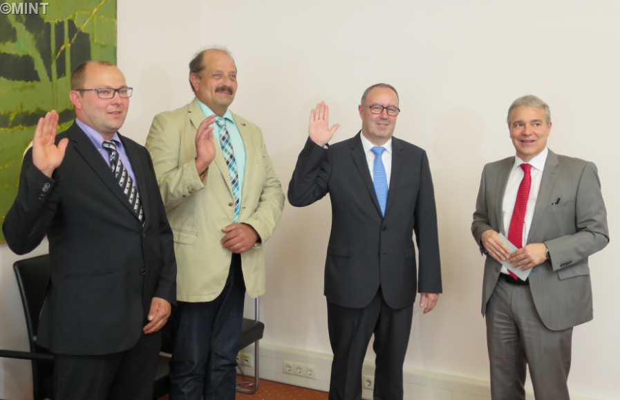 Jeannot Faber, échevin de la commune de Grosbous; Armand Olinger, bourgmestre de la commune de Grosbous; Romain Reitz, bourgmestre de la commune de Junglinster; Dan Kersch, ministre de l'Intérieur