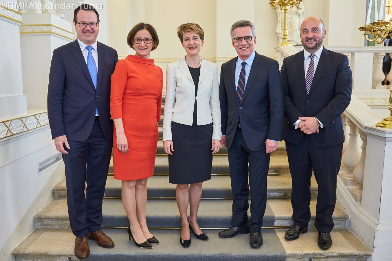 homas Zwiefelhofer, Johanna Mikl-Leitner, Simonetta Sommaruga,Thomas de Maizière , Étienne Schneider