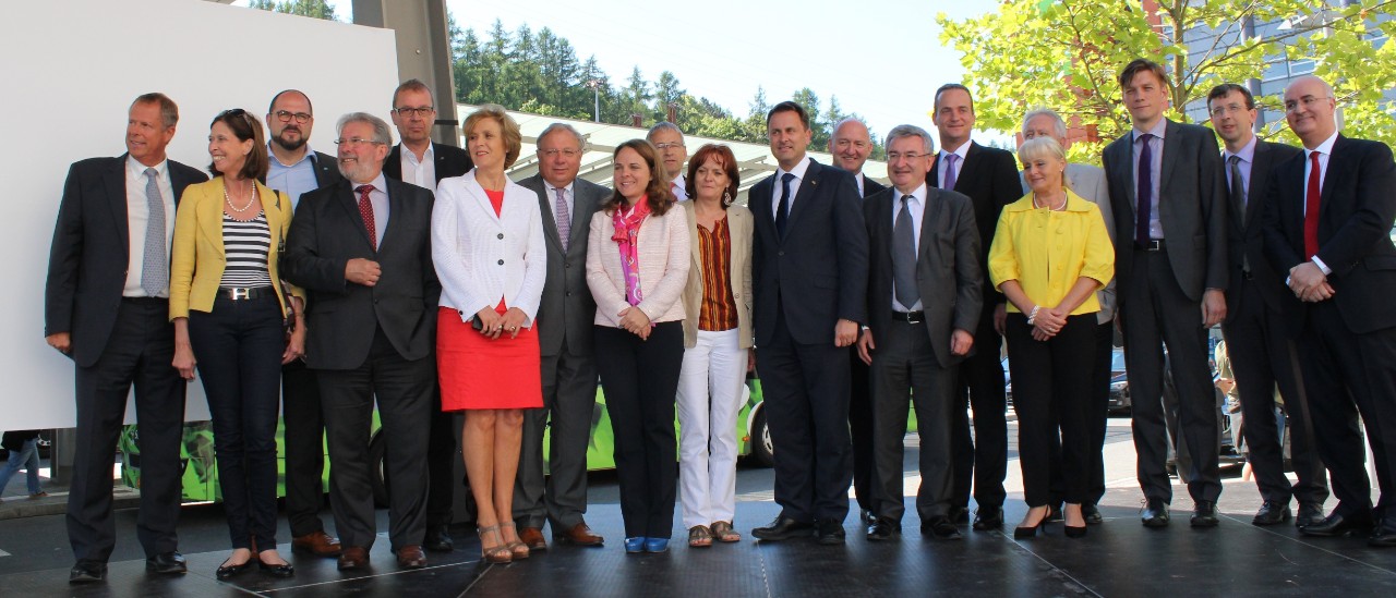 Xavier Bettel, Premier ministre, ministre d'État - Corinne Cahen avec des acteurs politiques de la Grande Région
