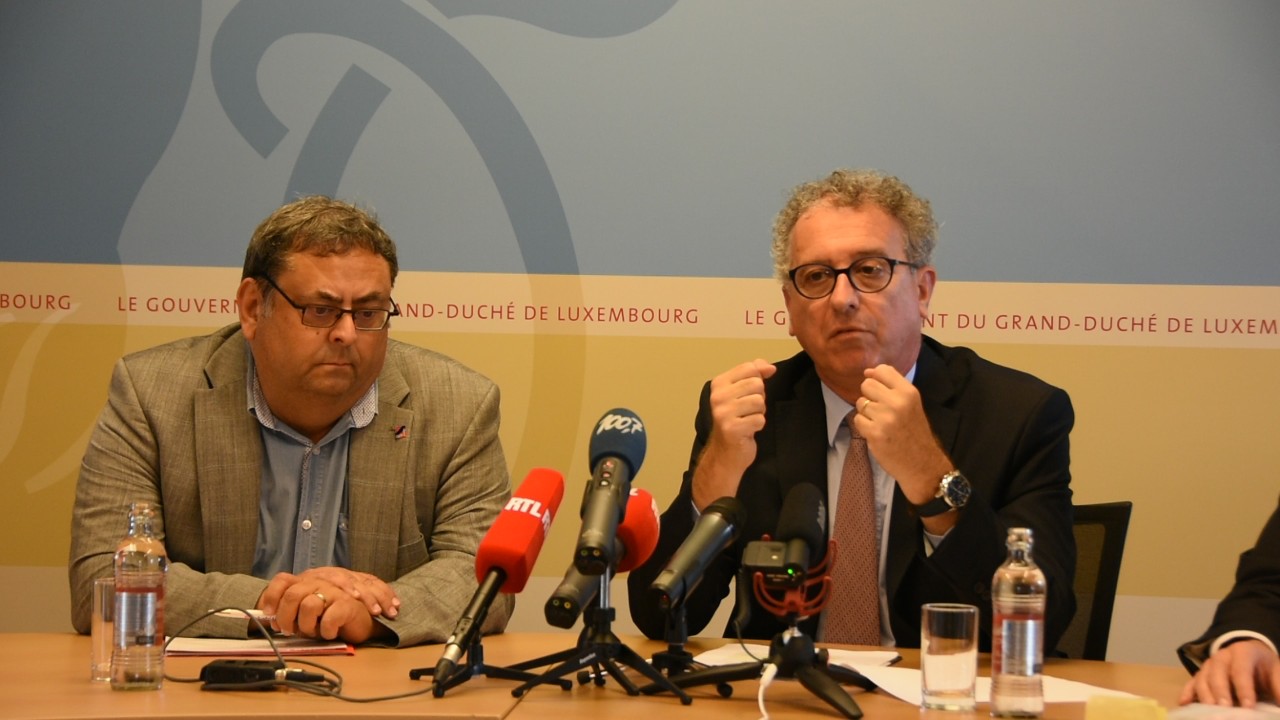 Jean-Claude Bernardini, membre du bureau exécutif de l’OGBL et Pierre Gramegna, ministre des Finances