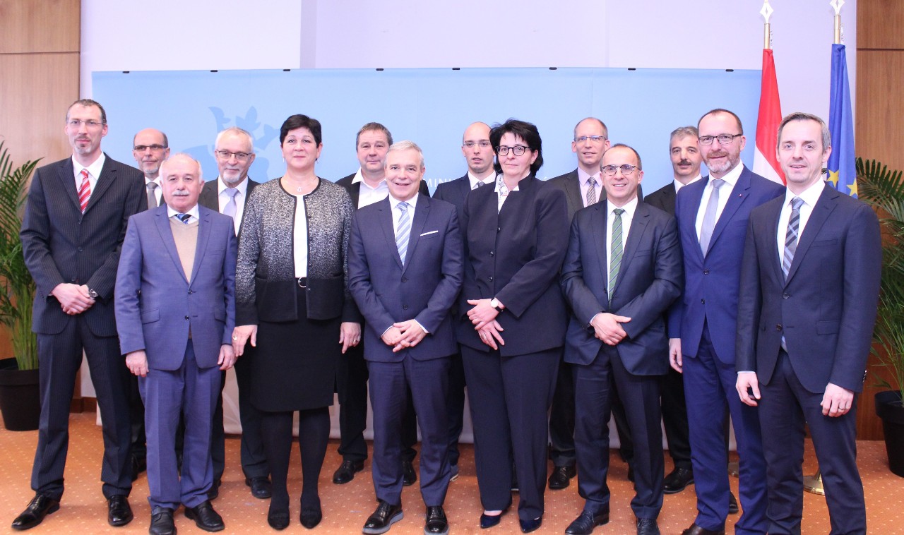 Assermentation des collèges des bourgmestre et échevins - Photo de groupe