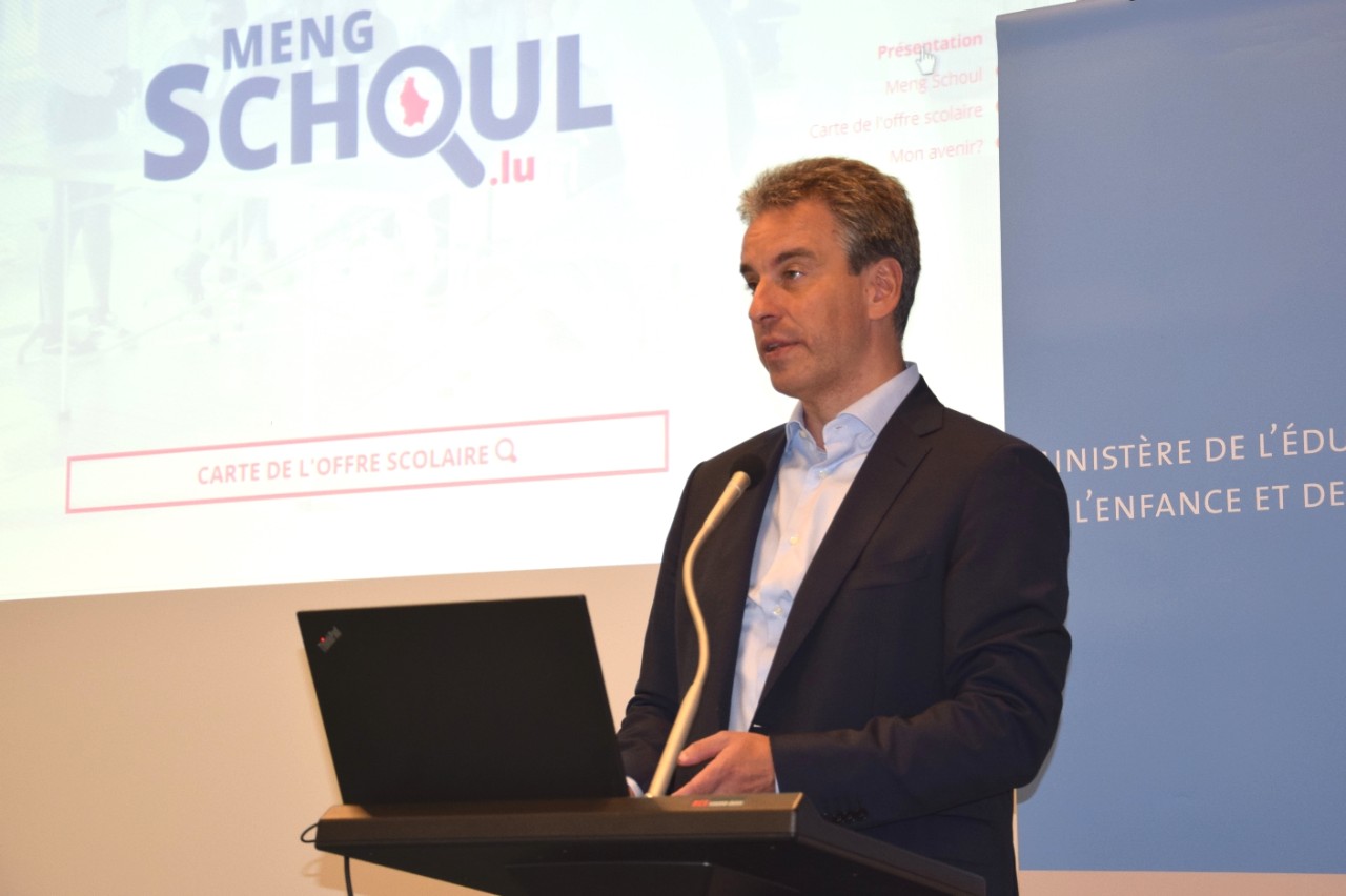 Claude Meisch, ministre de l'Éducation nationale, de l'Enfance et de la Jeunesse, lors de la présentation de mengschoul.lu