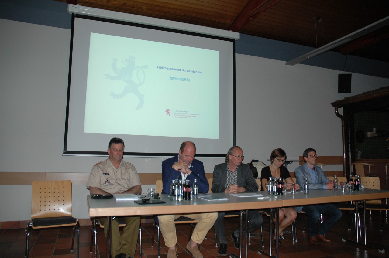 (de g. à dr.) Yves Kalmes, Claude Haagen, Claude Turmes, Pascale Junker, Bob Wealer