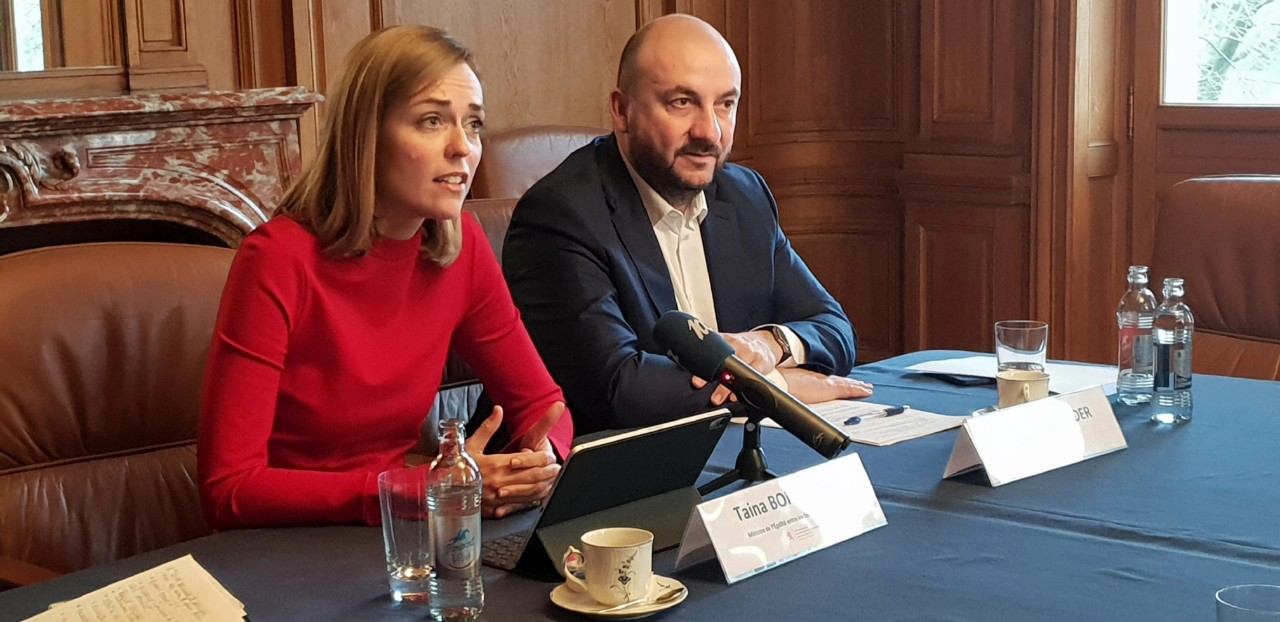Taina Bofferding et Étienne Schneider lors de la conférence de presse