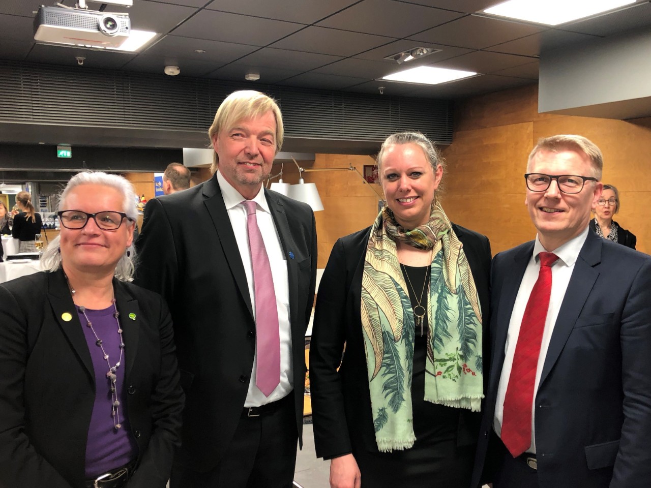 Carole Dieschbourg en compagnie de (de g. à dr.) Gunvor Ericson, secrétaire d'État suédoise pour l'Environnement, Björn Hansen, directeur de l'Agence européenne des produits chimiques (ECHA) à Helsinki, et Kimmo Tiilikainen, ministre finlandais pour l'Environnement, l'Énergie et le Logement