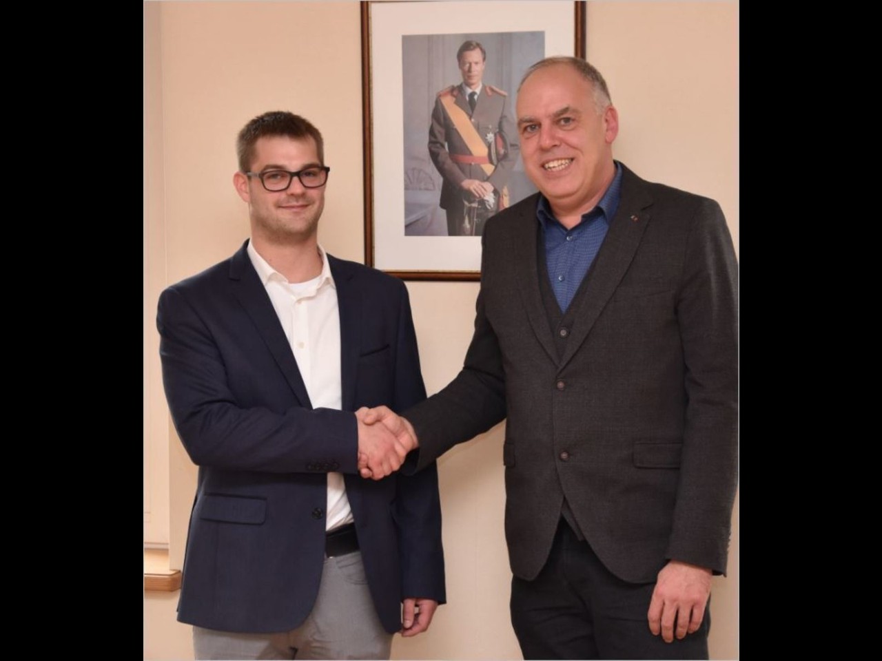 (de g. à dr.) Tom Boes, géomètre officiel et Alex Haag, directeur de l'Administration du cadastre et de la topographie