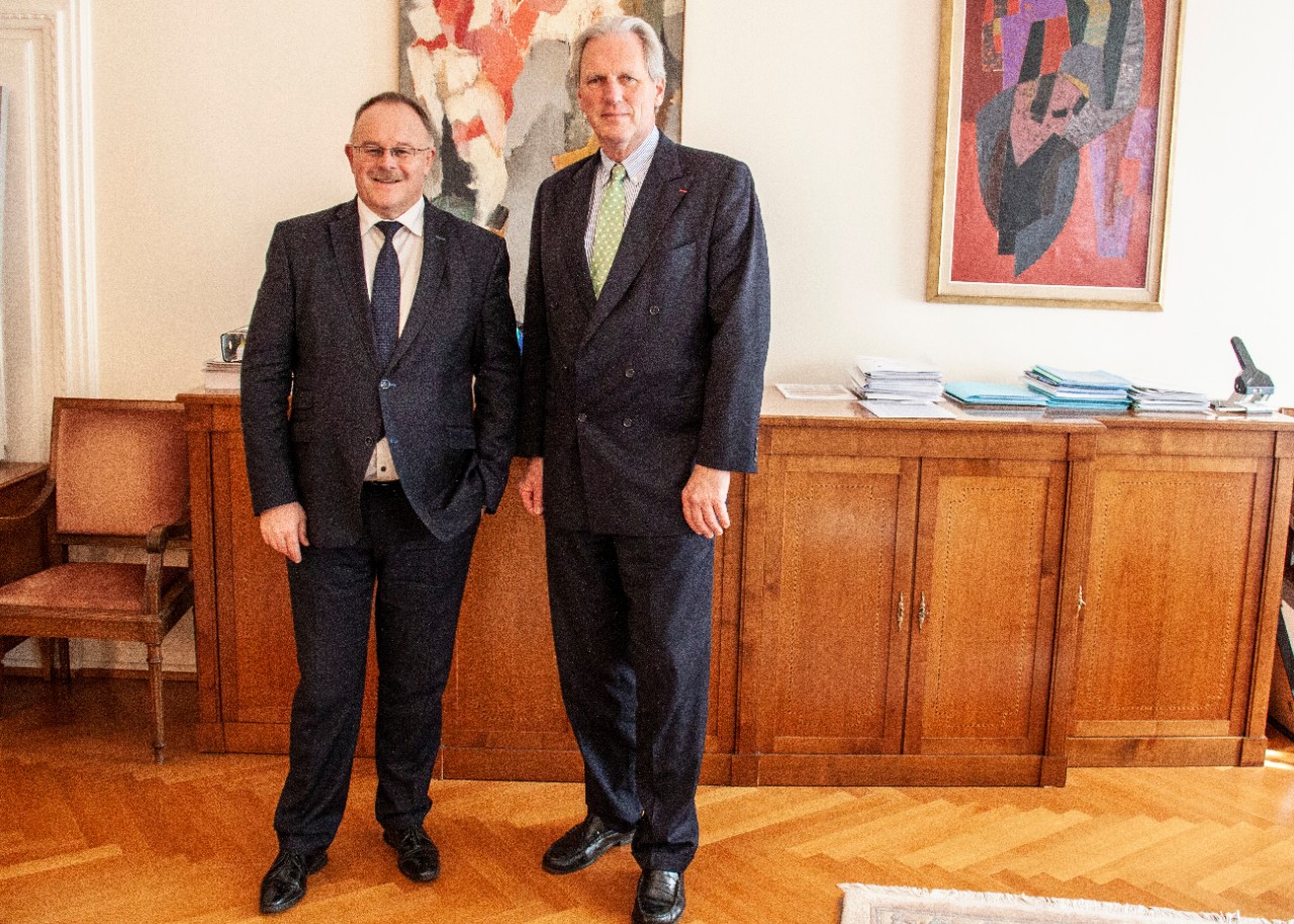 Entrevue de  Romain Schneider et S.E.M. Han-Maurits Schaapveld, ambassadeur des Pays-Bas 