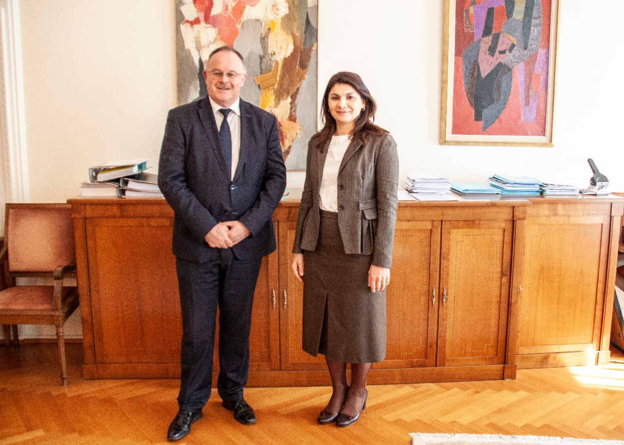 Romain Schneider en compagnie de S.E. Mme Fazilet Dağcı Çığlık, ambassadrice de Turquie