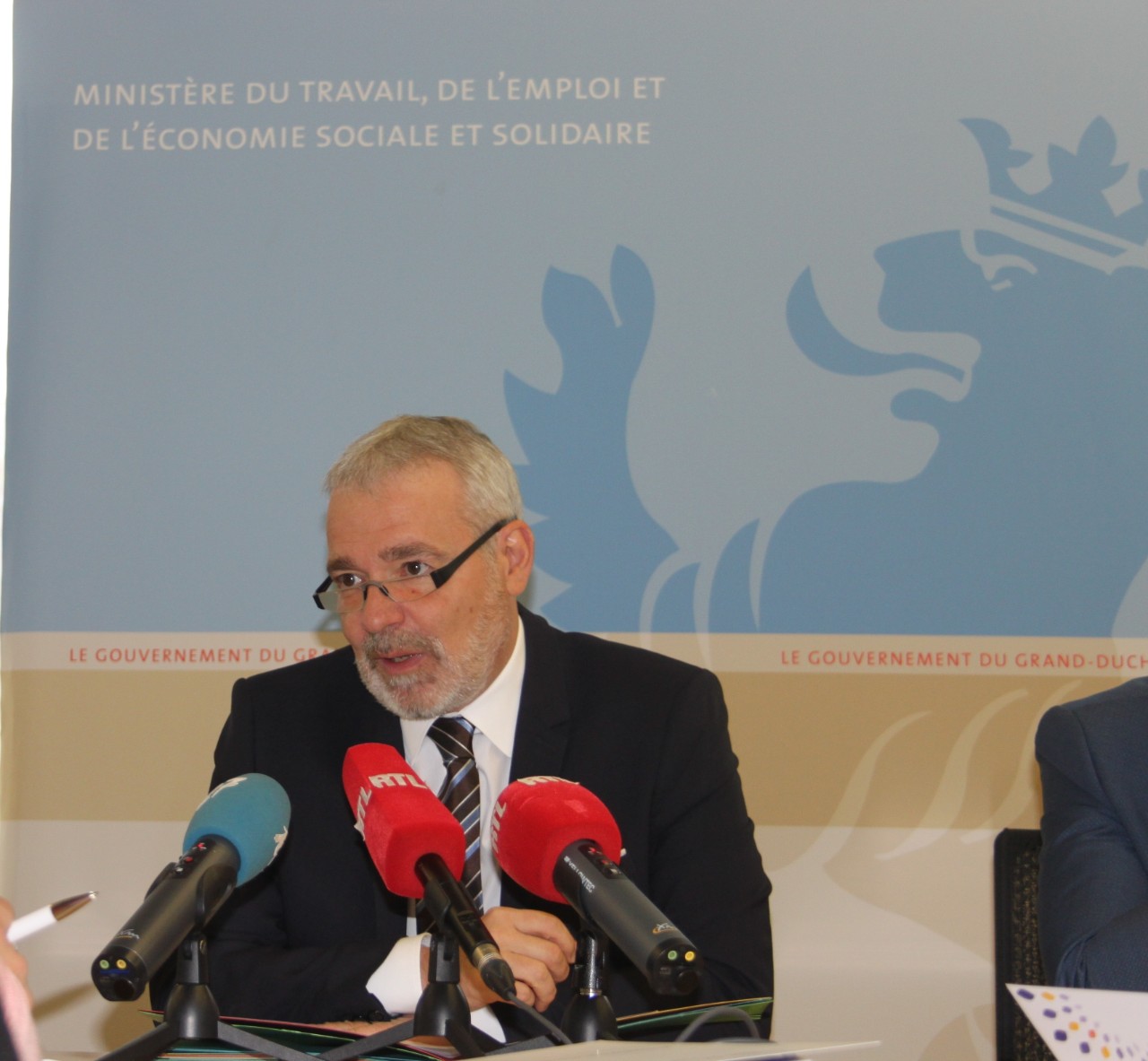 Dan Kersch lors de la conférence de presse