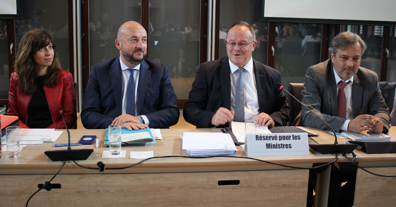 Les ministres lors de la réunion 