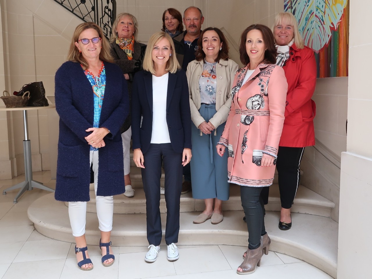 La ministre de l'Égalité entre les femmes et les hommes, Taina Bofferding, avec les membres représentant le Comité permanent à l'Égalité des chances de la CGFP