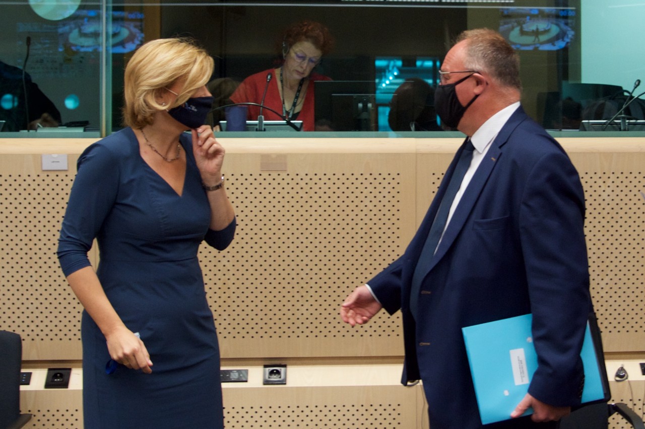 Julia Klöckner, ministre de l'Alimentation et de l'Agriculture de la République fédérale d'Allemagne ; Romain Schneider, ministre de l'Agriculture, de la Viticulture et du Développement rural