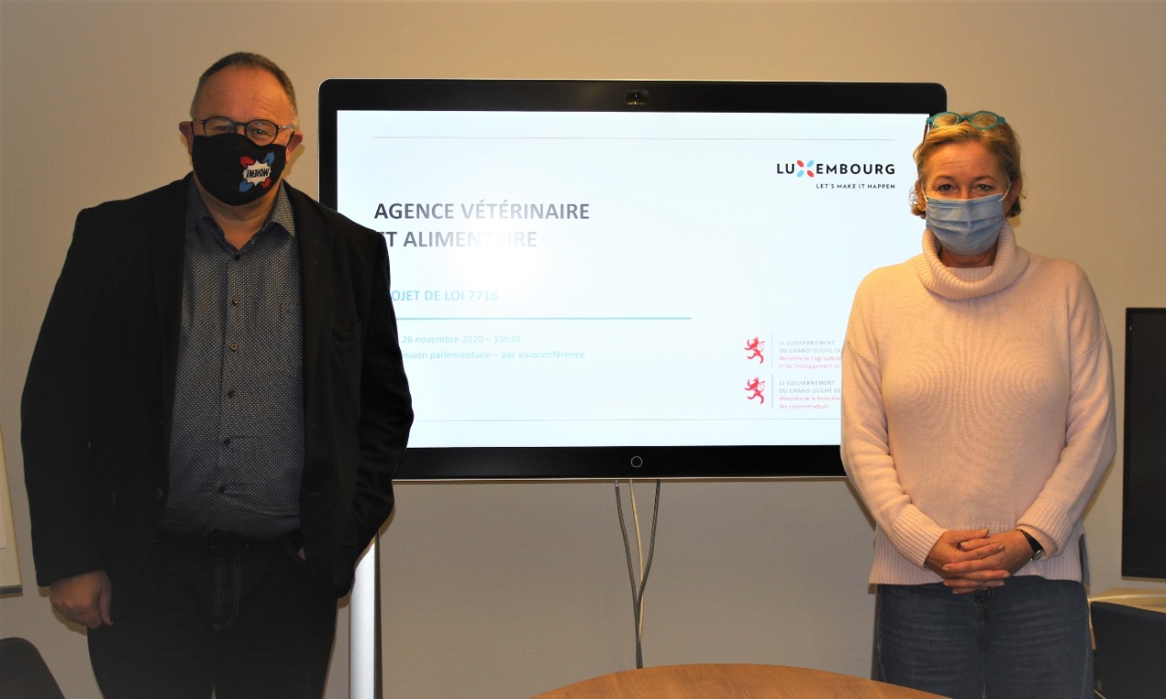 Les ministres Romain Schneider (à droite) et Paulette Lenert ont présenté l'agence ensemble.