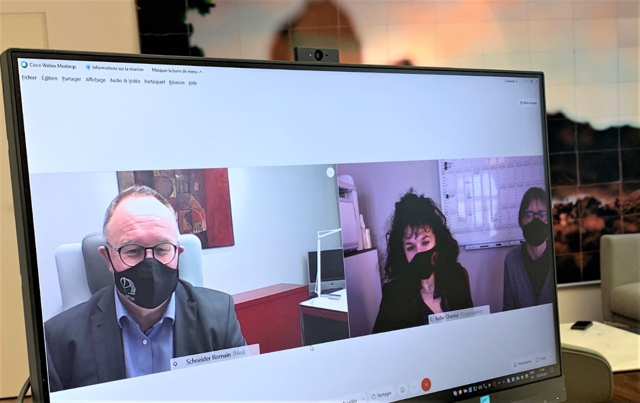 (de g. à dr.) Romain Schneider, ministre de la Sécurité sociale ; Chantal Keller, présidente de l'ASBL Blëtz ; Audrey Speitel, assistante de direction Blëtz ASBL