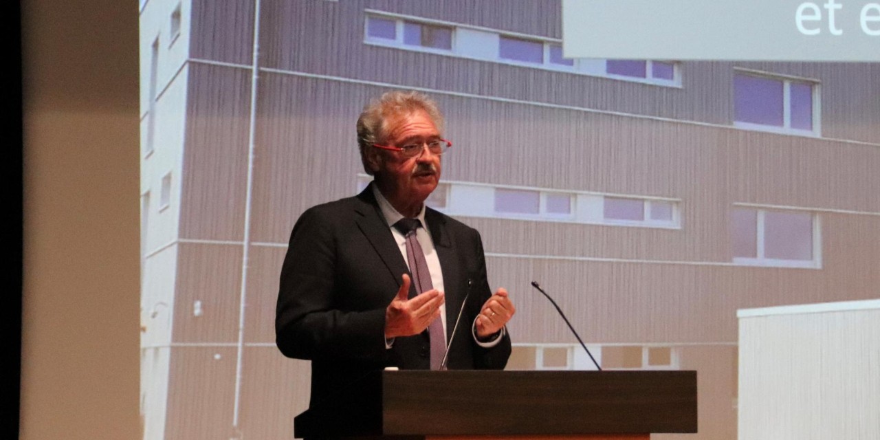 Jean Asselborn lors de la séance d'information