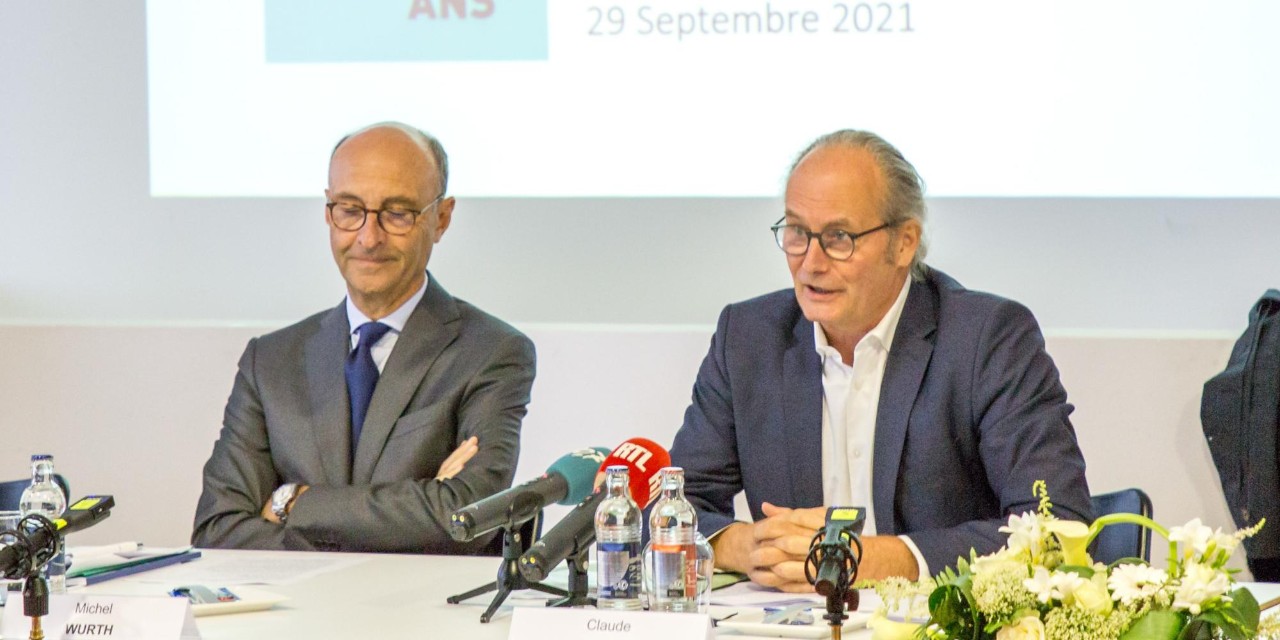 (de g. à dr.) Michel Wurth, président du conseil d'administration d'ArcelorMittal Luxembourg ; Claude Turmes, ministre de l'Aménagement du territoire