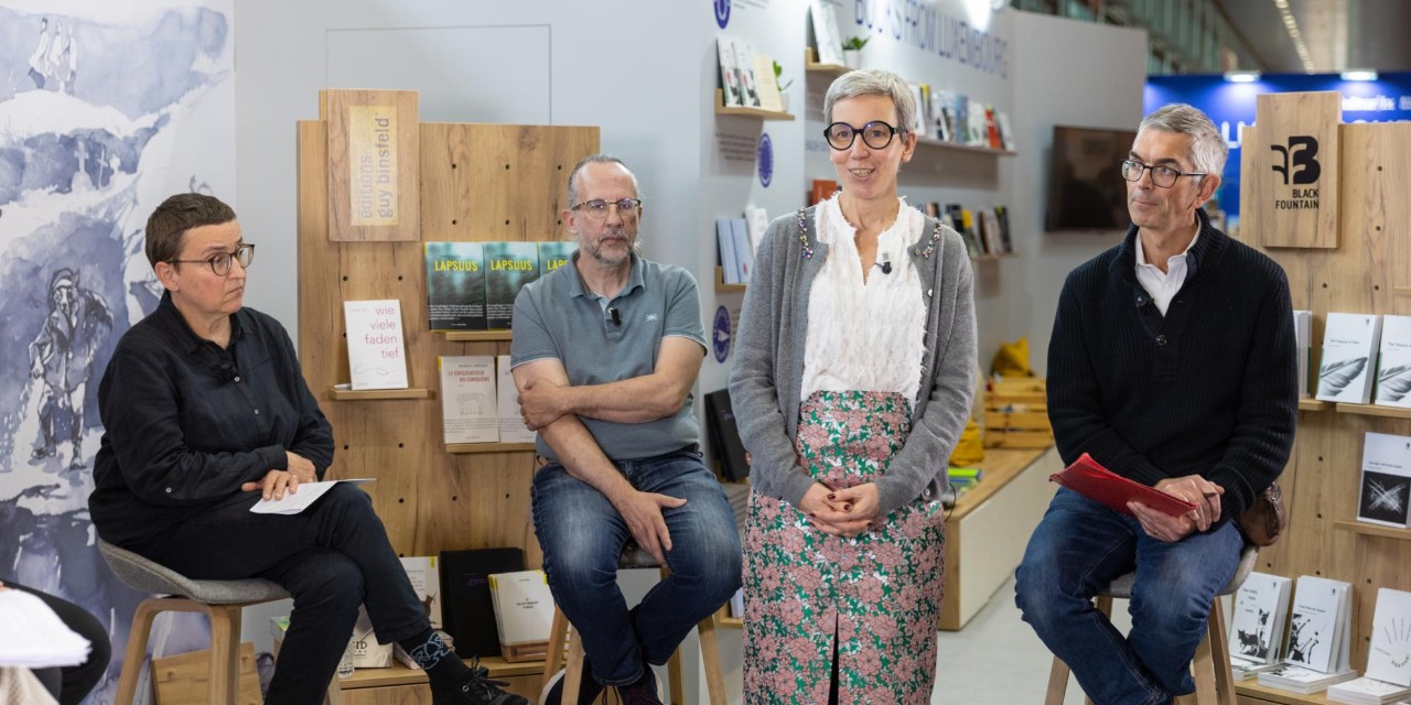 (de g. à dr.) Ulrike Bail, écrivaine; Joseph Kayser, écrivain; Sam Tanson, ministre de la Culture; Robert Schofield, écrivain