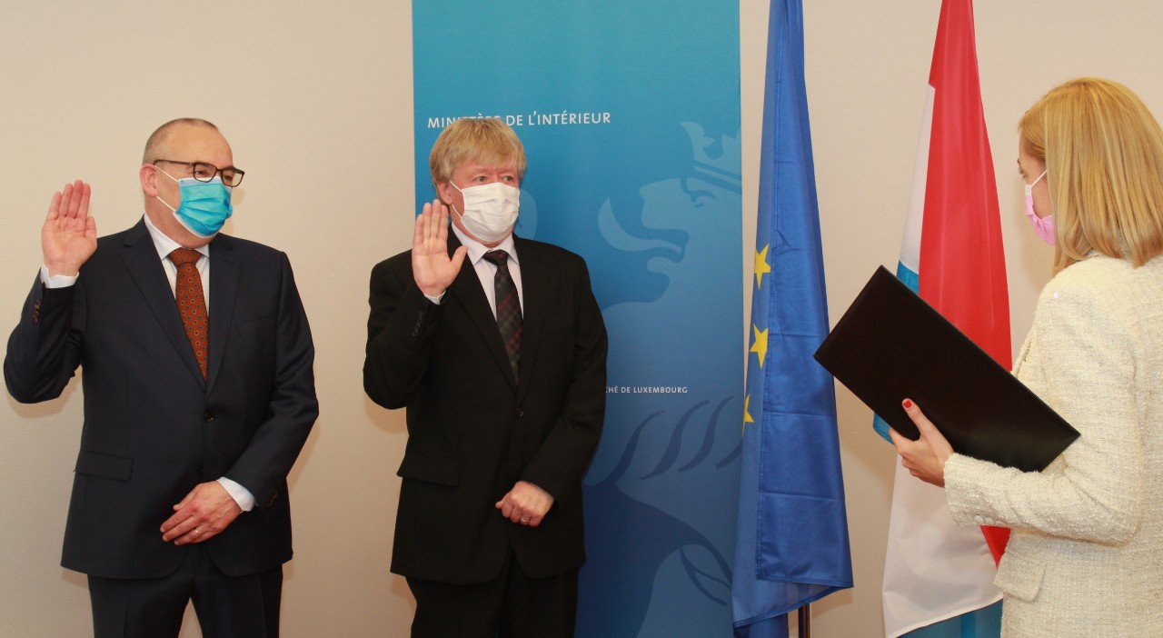 (de g. à dr.) Claude Thill, bourgmestre de la Ville de Diekirch; Claude Daleiden, échevin de la Ville de Diekirch; Taina Bofferding, ministre de l'Intérieur