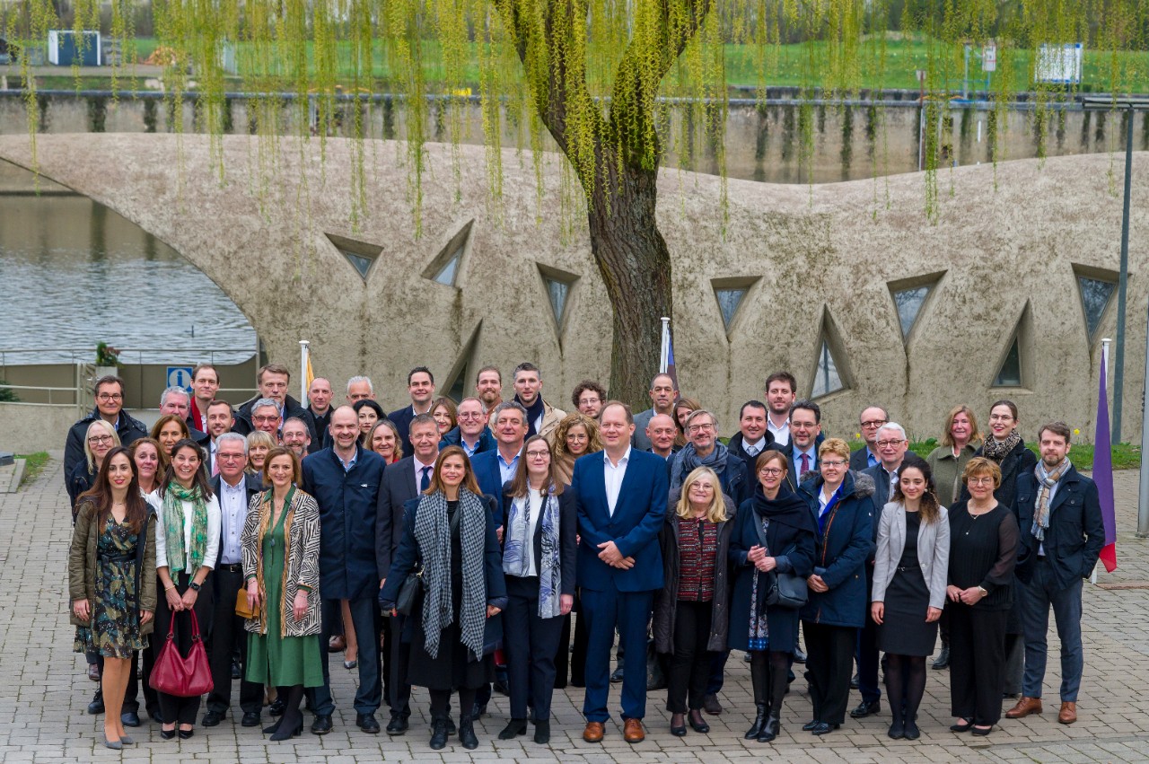 Réunion des représentants européens des petites et moyennes entreprises – Photo de groupe