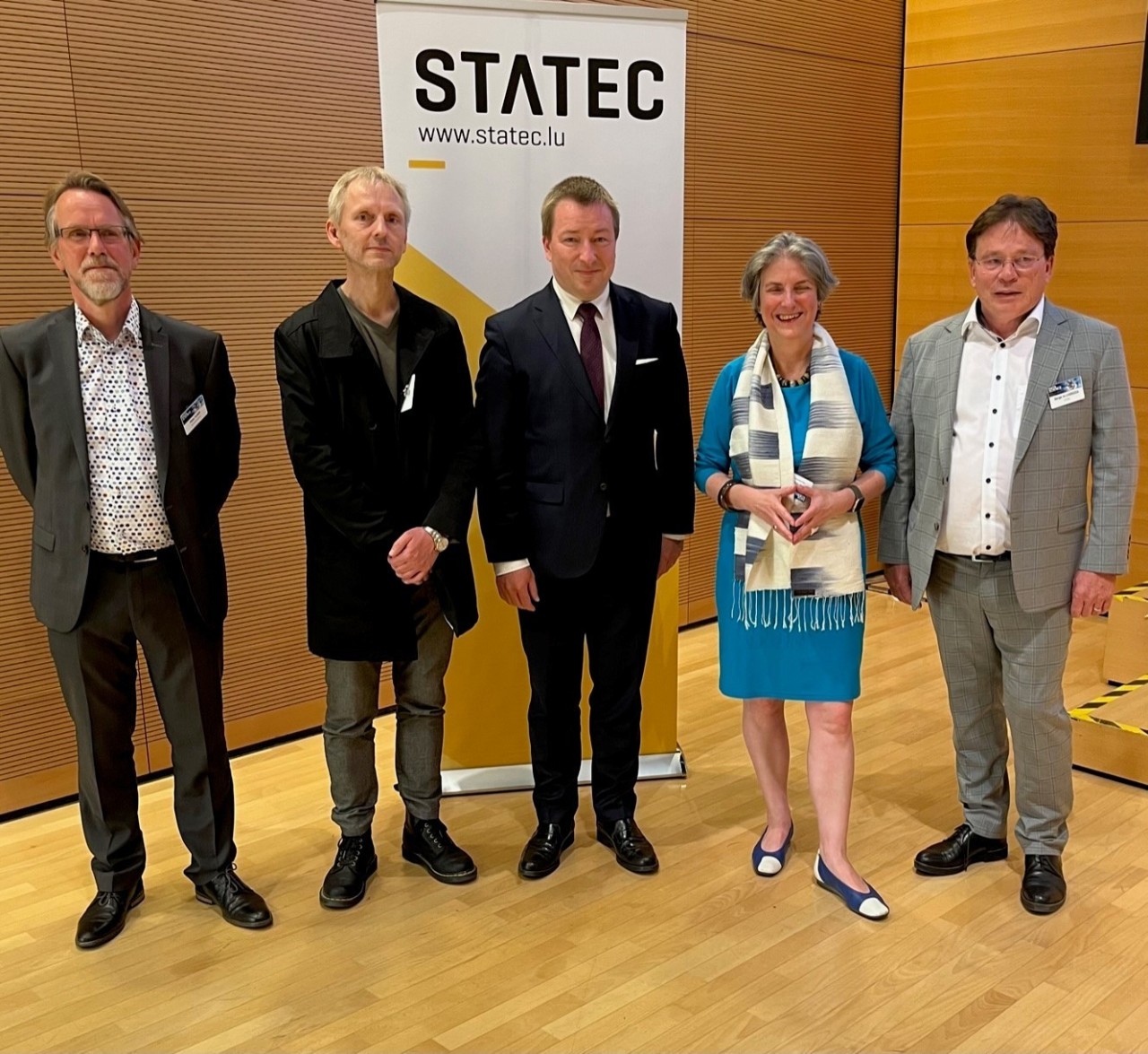 (de g. à dr.) Peter A. Flach, président de EuADS ; Eyke Hüllermeier, LMU de Munich ; Marc Hansen, ministre délégué à la Digitalisation ; Mireille Hildebrandt, VUB de Bruxelles ; Serge Allegrezza, directeur du Statec