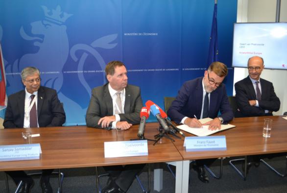 Sanjay Samaddar, CEO ArcelorMittal Europe Long Products ; Geert van Poelvoorde, CEO ArcelorMittal Europe ; Franz Fayot, ministre de l’Économie ; Michel Wurth, président ArcelorMittal Luxembourg ; Roland Bastian, Head of Country Luxembourg
