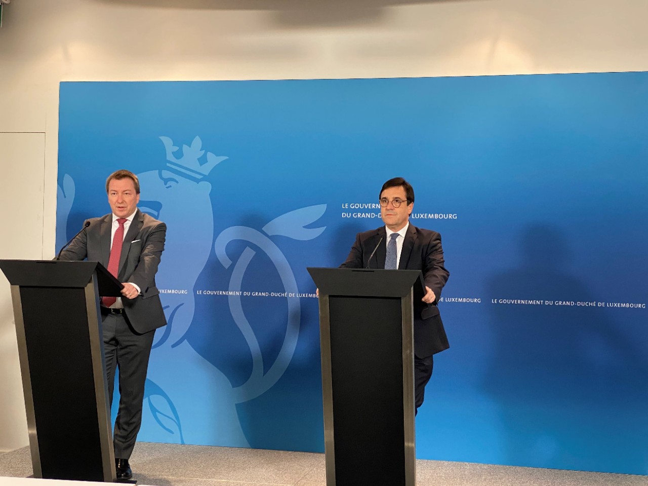 (de g. à dr.) Marc Hansen, ministre de la Fonction publique ; Steve Heiliger, secrétaire général de la CGFP