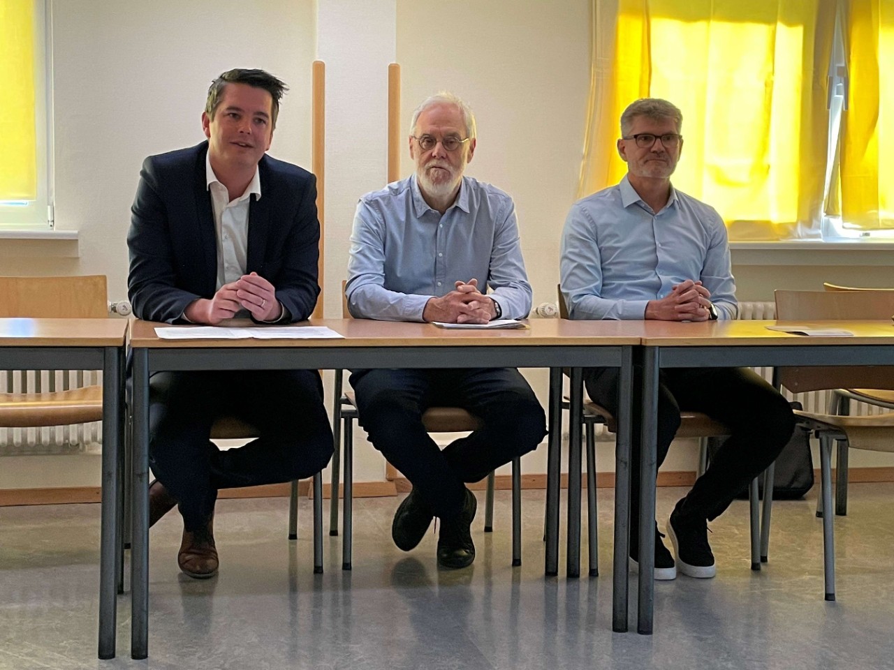 (de g. à dr.) Lex Delles, ministre du Tourisme; Marco Schank, bourgmestre d'Esch-sur-Sûre; Luc Wagner, du bureau d’architecte 'WW+ ARCHITEKTUR + MANAGEMENT'